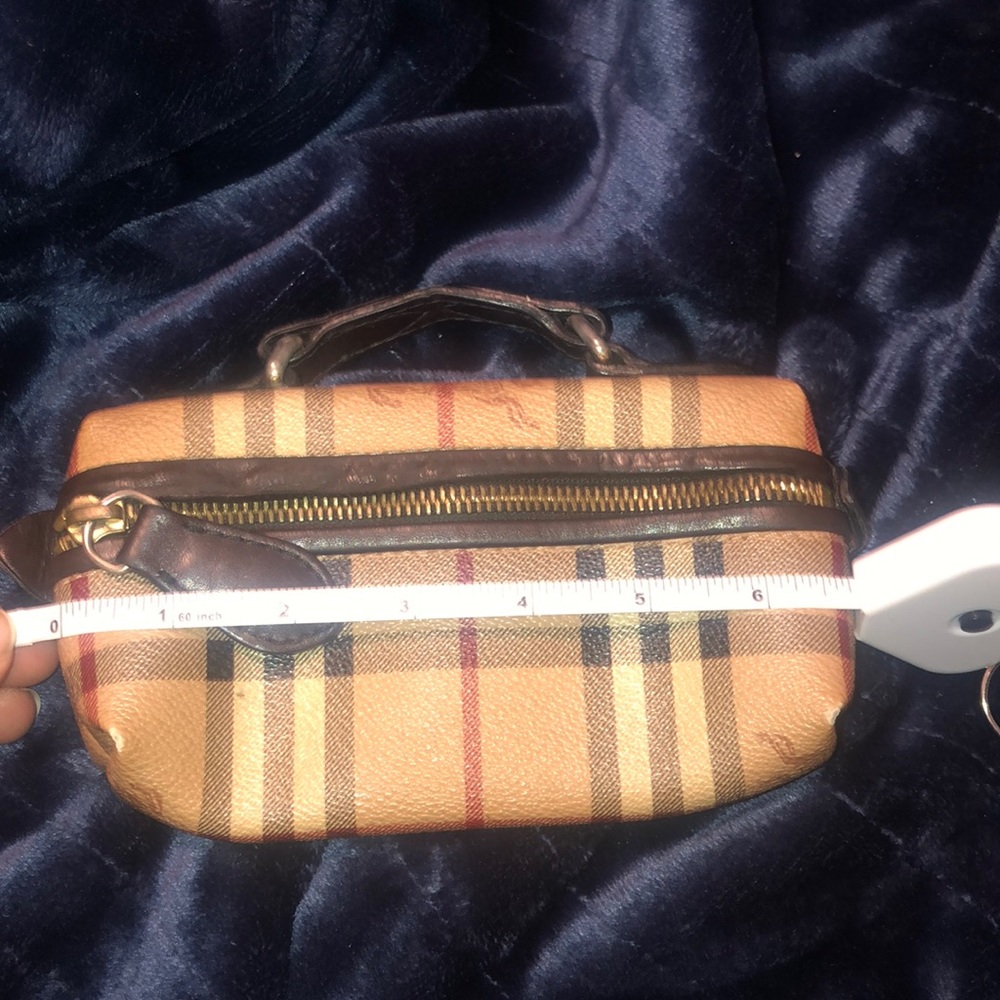 Burberry pouch